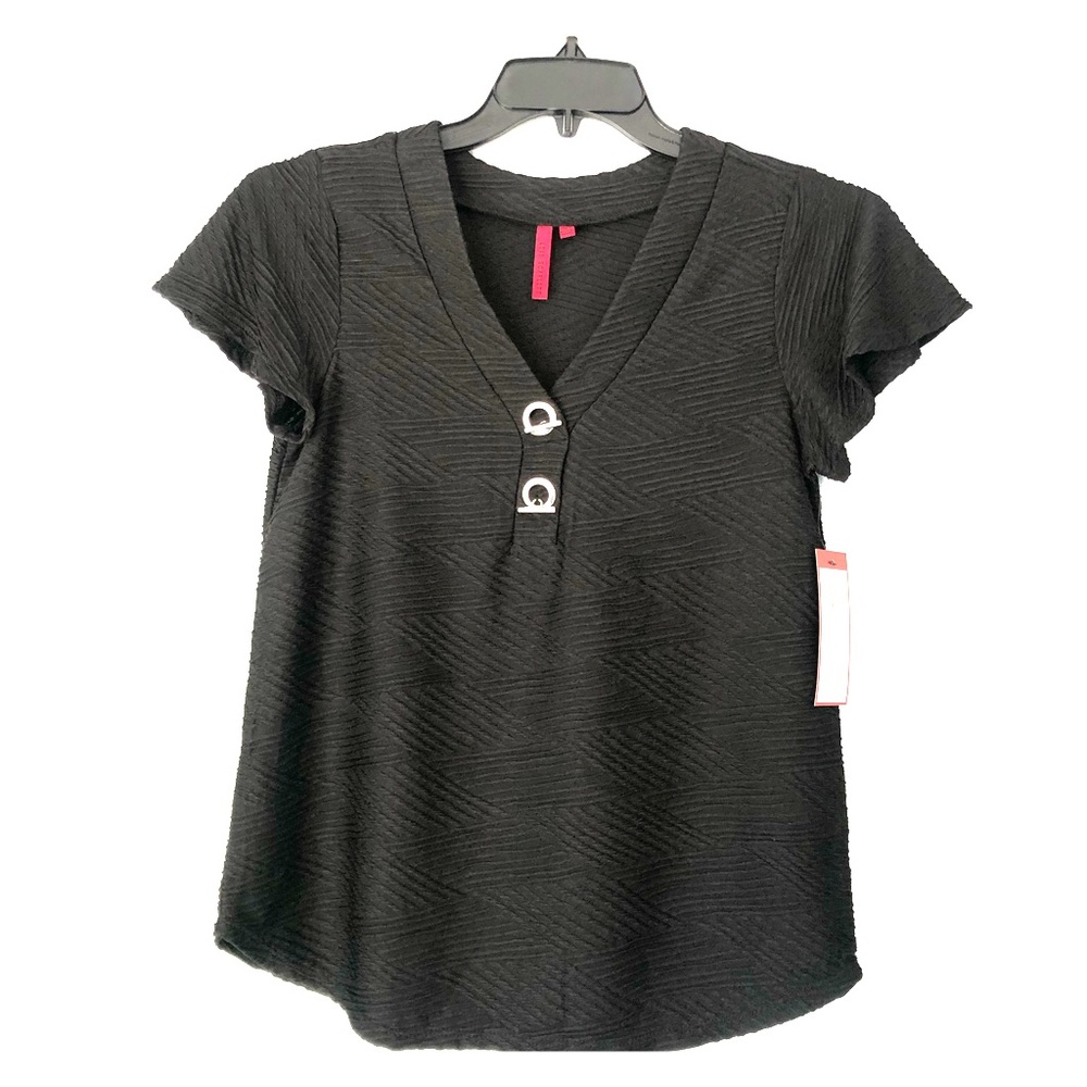 Textured black top